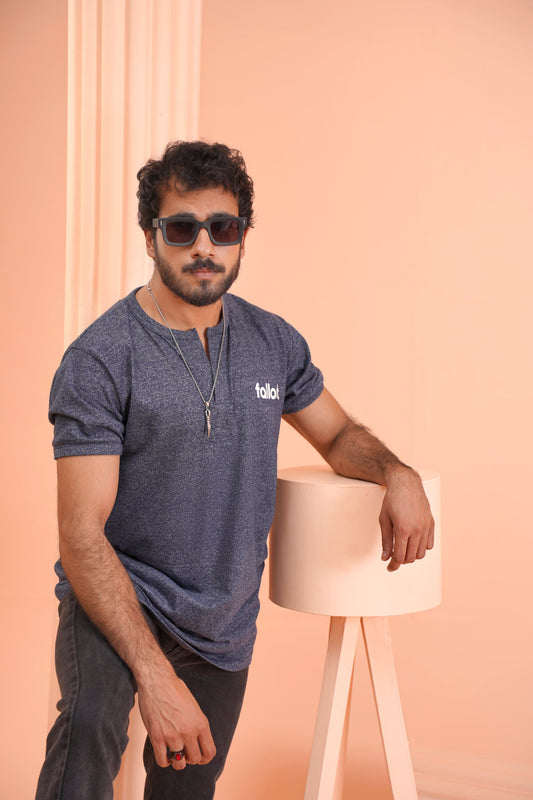 Men's Navy Graphic T-shirts