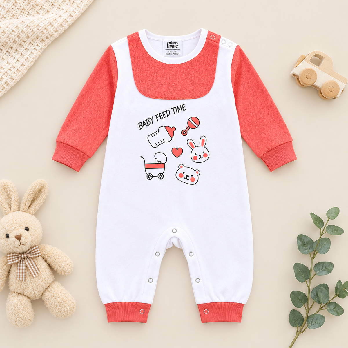 Baby bib romper fleece fabric for winter weather of newborn to 12 month make the baby warm and happy in cool weather by providing baby feed time elements. Pakistan best baby clothing store.