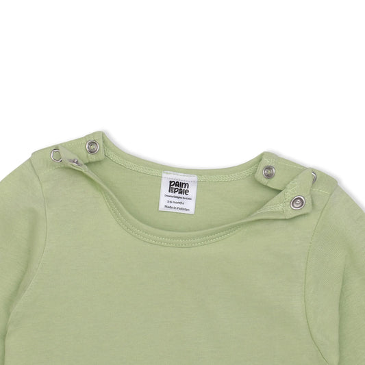 newborn baby full sleeve shirt neck snap button closeup for 0 to 24 months